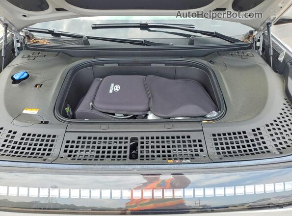 7YAMWFS53TY000598 2026 HYUNDAI IONIQ Gray Vista del compartimento del motor