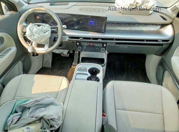 7YAMYFS54TY009773 2026 HYUNDAI IONIQ Blue Dashboard view