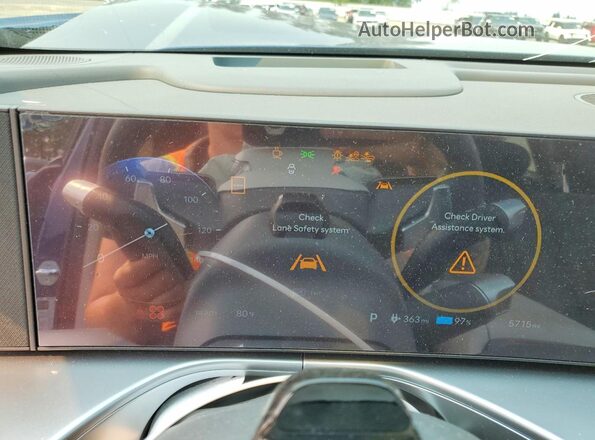 7YAMYFS54TY009773 2026 HYUNDAI IONIQ Blue Instrument cluster view