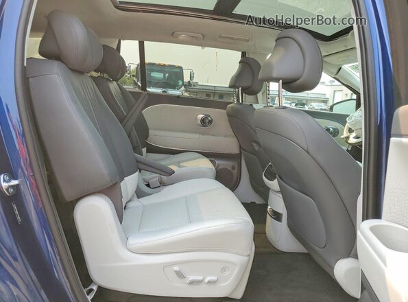 7YAMYFS54TY009773 2026 HYUNDAI IONIQ Blue Rear interior view