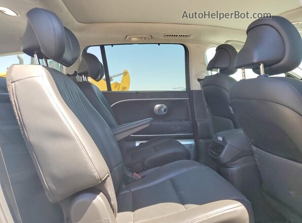7YAMYFS58TY003880 2026 HYUNDAI IONIQ White Rear seats view