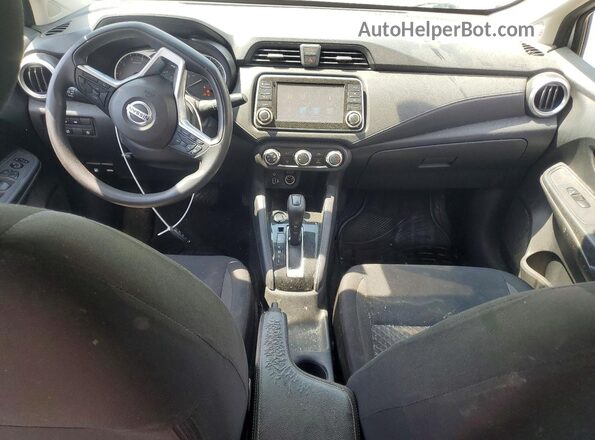 3N1CN8DV5LL868265 2020 NISSAN VERSA Silver Instrument cluster view