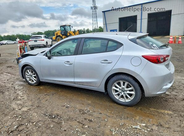 3MZBN1K77JM231354 2018 MAZDA 3 Silver Tył prawy