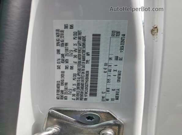 1FMCU0GD7HUB08836 2017 FORD ESCAPE White Widok wnętrza 360 stopni