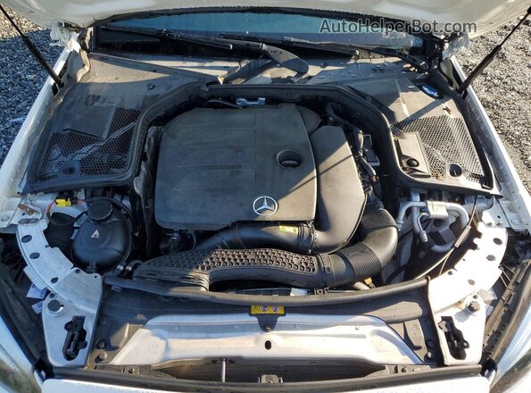 WDDWF8EB3LR543429 2020 MERCEDES-BENZ C White Vista del compartimento del motor