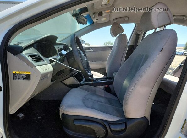 5NPE24AF6GH309995 2016 HYUNDAI SONATA White Widok deski rozdzielczej