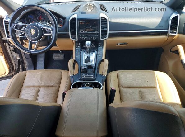 WP1AA2A27GKA13371 2016 PORSCHE CAYENNE Black Սարքավորումների վահանակի տեսք