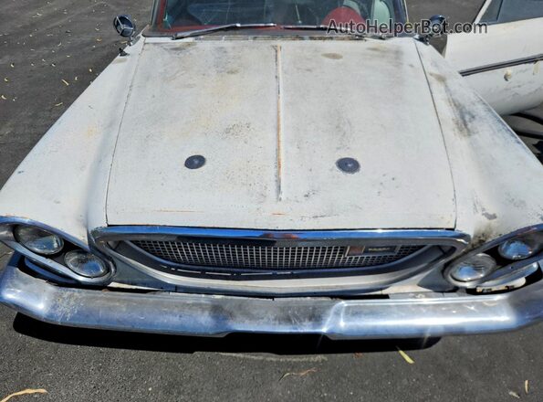 8123227673 1962 CHRYSLER NEWPORT Белый Вид задней части салона