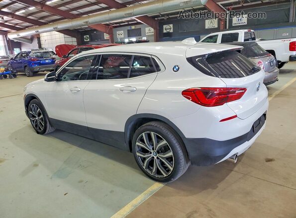 WBXYJ5C31JEF75480 2018 BMW X2 White Trasero derecho