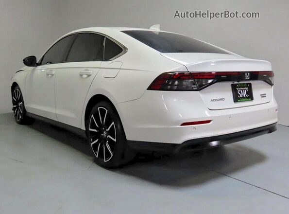 1HGCY2F8XRA084383 2024 HONDA ACCORD White Вид спереду