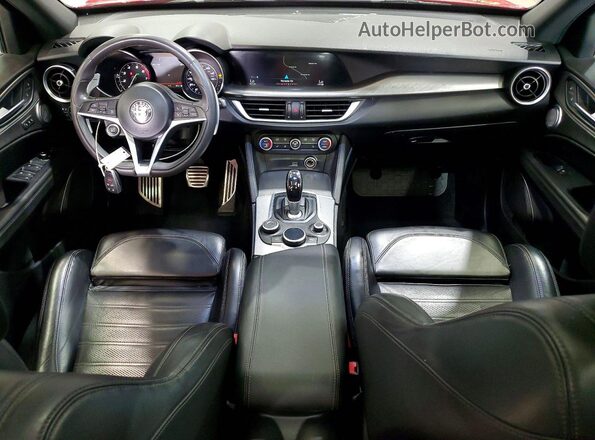 ZASPAKBN7K7C53964 2019 ALFA ROMEO STELVIO Burgundy ხელსაწყოთა პანელის ხედი