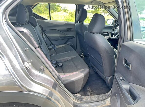 3N1CP5CVXLL538115 2020 NISSAN KICKS Gray Front interior view