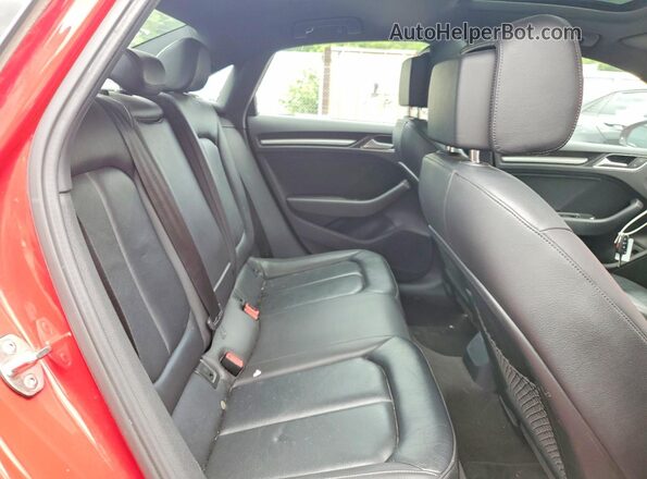WAUB8GFFXJ1072533 2018 AUDI A3 Red Вид задньої частини салону