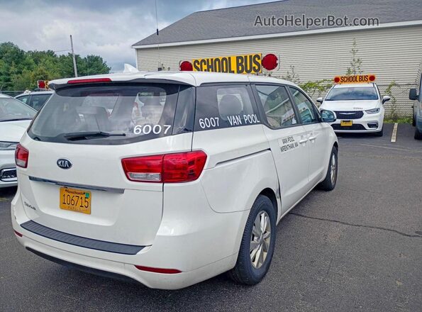 KNDMA5C11H6285610 2017 KIA SEDONA White Դիմացի տեսք