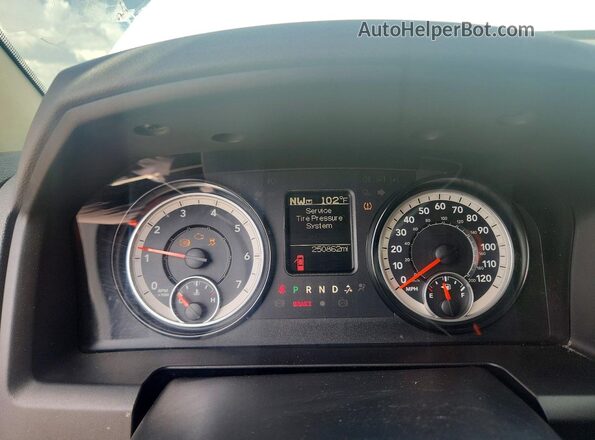 1C6RR7FT7HS599817 2017 RAM 1500 White Հետևի նստատեղերի տեսք