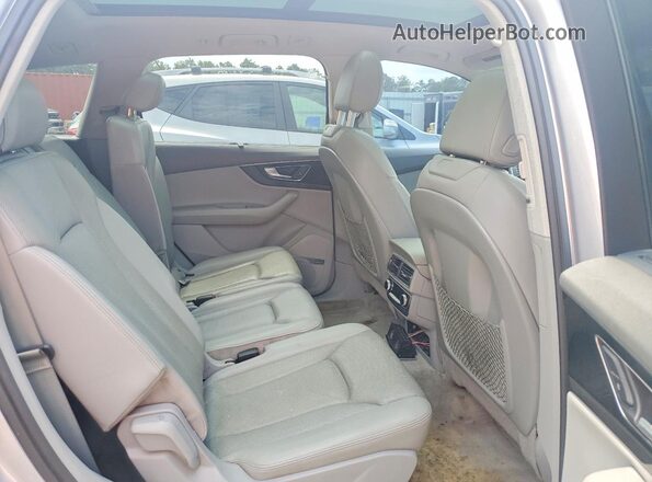 WA1LAAF7XHD005838 2017 AUDI Q7 Silver Вид підкапотного простору