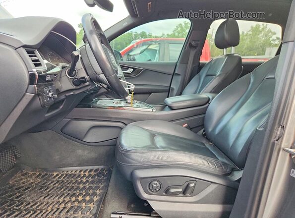 WA1AAAF76HD019727 2017 AUDI Q7 Gray Вид панелі приладів