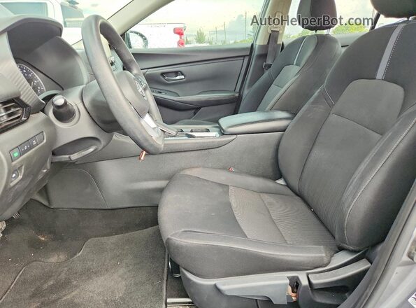 3N1AB8CV0RY208633 2024 NISSAN SENTRA Gray წინა პანელის ხედი