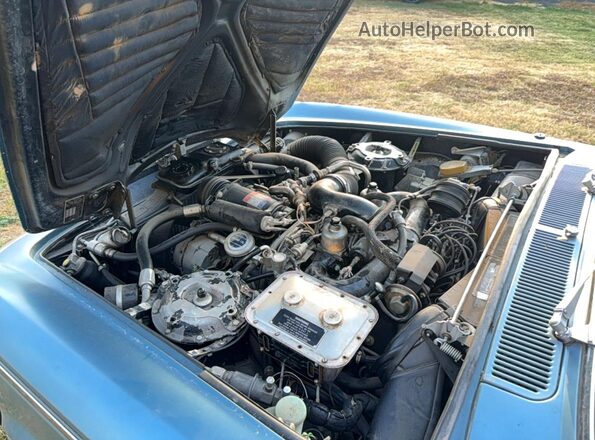 SBK36489 1979 BENTLEY T1 Синий Вид панели приборов