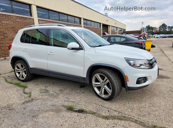 WVGBV7AX9GW591737 2016 VOLKSWAGEN TIGUAN Белый Вид спереди