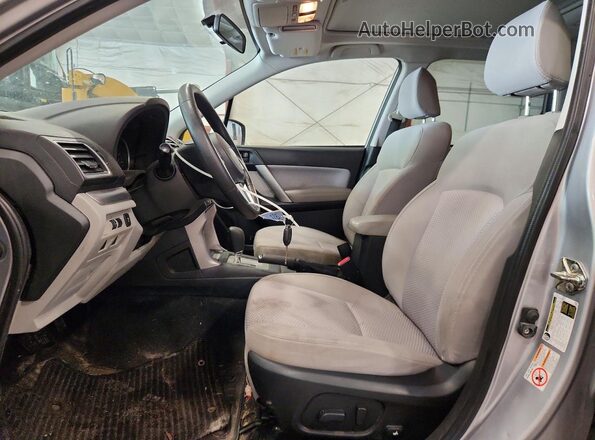 JF2SJAEC2JH527959 2018 SUBARU FORESTER Silver Առջևի վահանակի տեսք