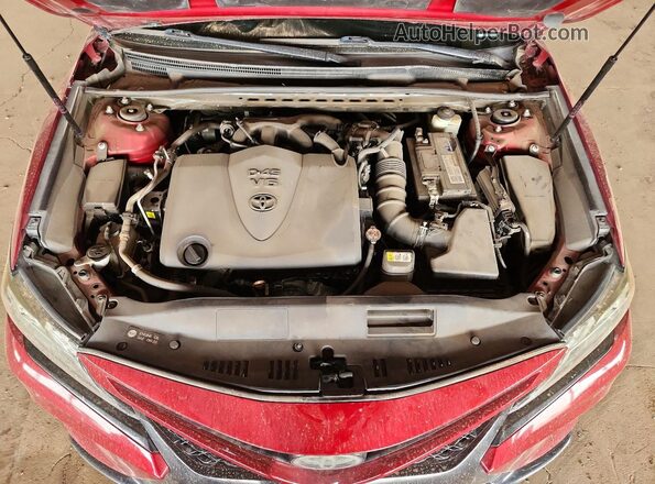 4T1BZ1HK0JU506718 2018 TOYOTA CAMRY Red Widok komory silnika