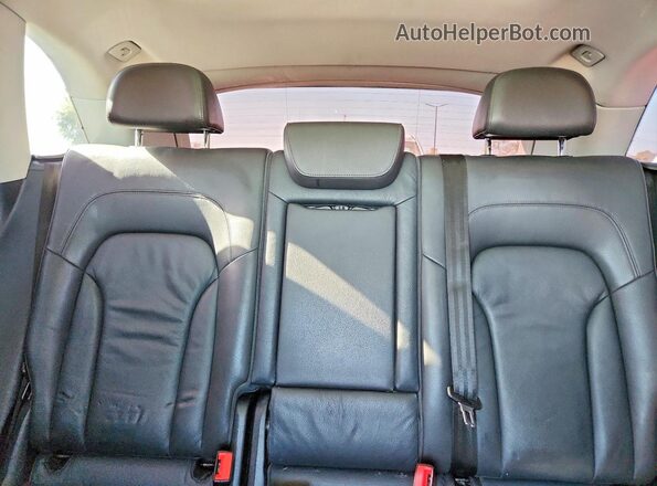WA1C2AFP8GA007570 2016 AUDI Q5 Black Вид задньої частини салону
