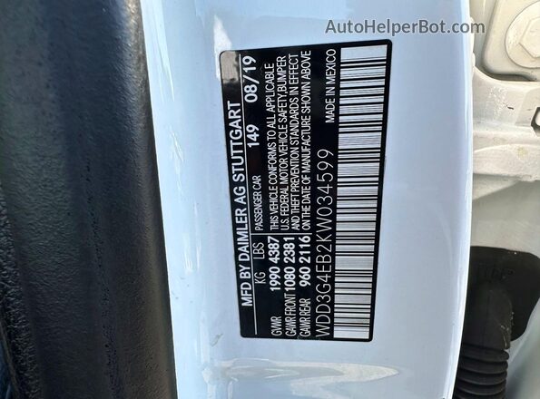 WDD3G4EB2KW034599 2019 MERCEDES-BENZ A White Вид задньої частини салону