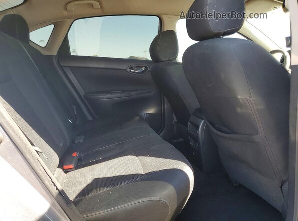 3N1AB7AP1KY272555 2019 NISSAN SENTRA Gray Widok wnętrza z tyłu