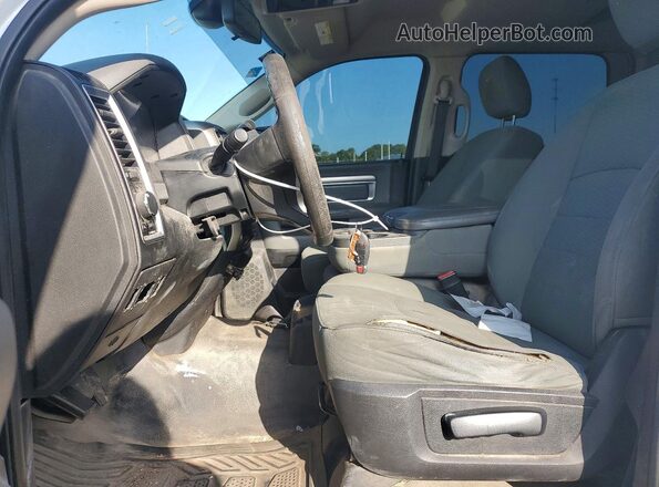 3C6UR5JL8GG336005 2016 RAM 2500 White Առջևի վահանակի տեսք