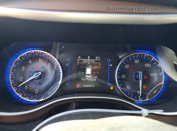 2C4RC1DG3LR266148 2020 CHRYSLER OTHER Black Vista de los asientos traseros