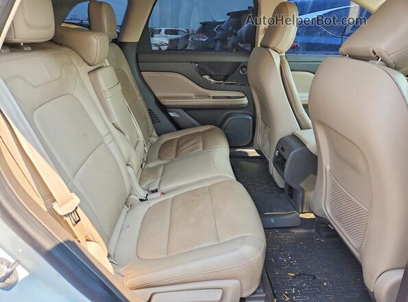 5LMTJ5DZ8MUL24692 2021 LINCOLN CORSAIR White Вид задньої частини салону