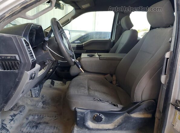 1FTFX1E58JKC65688 2018 FORD F150 Silver Vista del salpicadero