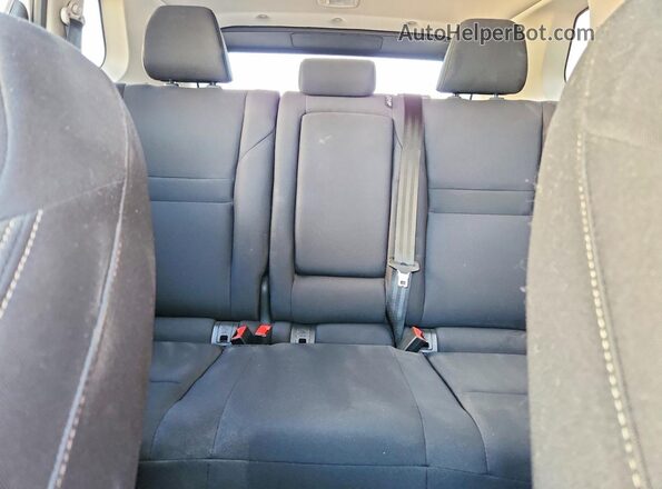 5N1BT3AB4PC794748 2023 NISSAN ROGUE White Widok wnętrza z tyłu