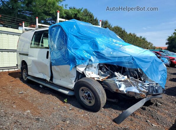 1GTW7AFG0K1348359 2019 GMC SAVANA White Front view