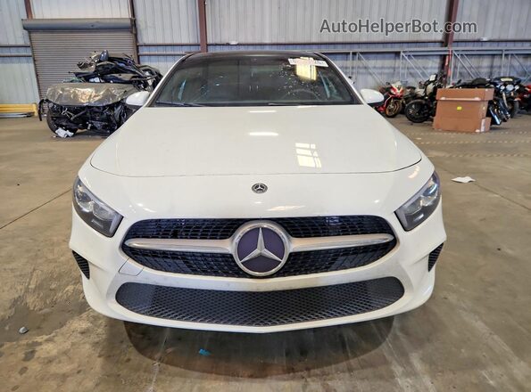 WDD3G4EB5KW000477 2019 MERCEDES-BENZ A Белый Вид сзади