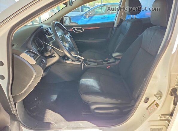 3N1AB7AP6HY271250 2017 NISSAN SENTRA White Widok deski rozdzielczej
