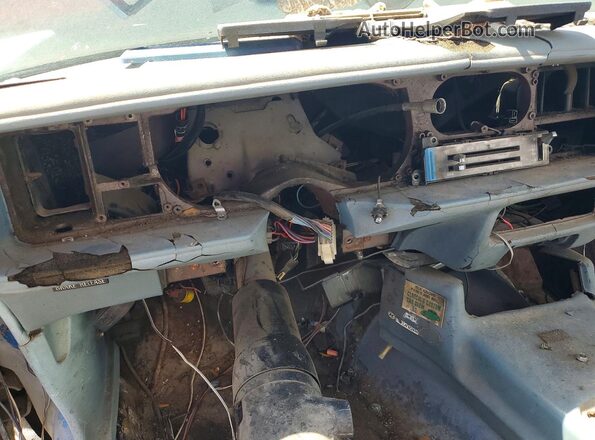 2W87K8L131774 1978 PONTIAC FIREBIRD Gray Rear seats view