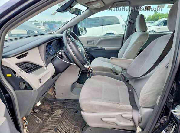 5TDZZ3DC3JS956896 2018 TOYOTA SIENNA Черный Вид панели приборов