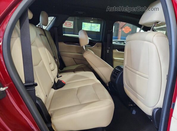 1GYKNDRSXHZ150558 2017 CADILLAC XT5 Red Вид підкапотного простору