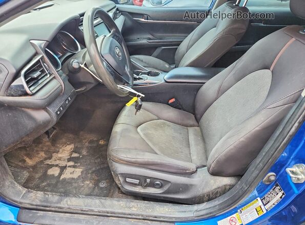 4T1B11HK6KU235852 2019 TOYOTA CAMRY Blue Widok deski rozdzielczej