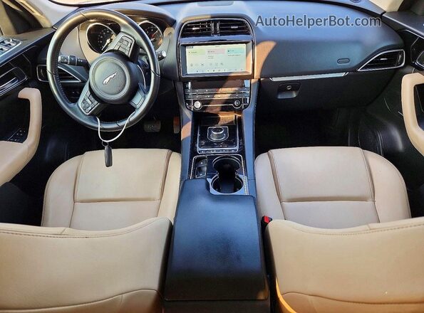 SADCJ2FXXLA630556 2020 JAGUAR F-PACE Black Вид щитка приладів
