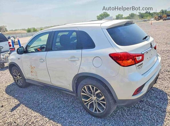JA4AP3AU0JU017114 2018 MITSUBISHI OUTLANDER White Հետևի աջ
