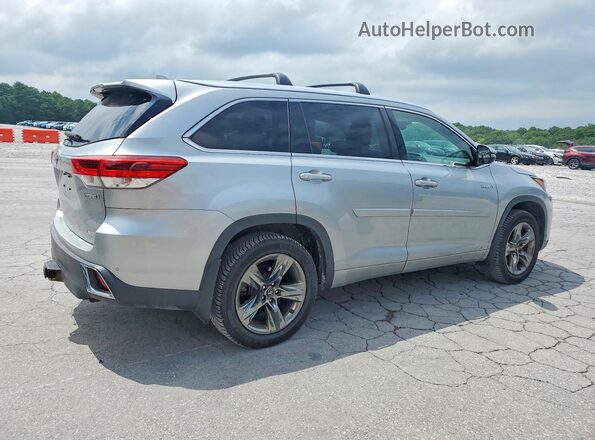 5TDDGRFHXHS024006 2017 TOYOTA HIGHLANDER Silver Przód prawy