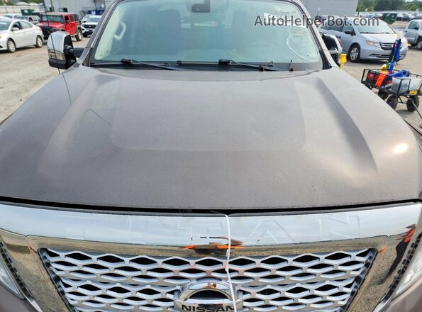 1N6BA1F40GN513409 2016 NISSAN TITAN Brown Widok komory silnika