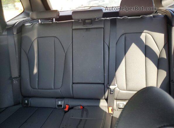 5UXTR9C56KLE21044 2019 BMW X3 Silver Սալոնի հետևի տեսք