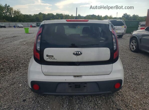 KNDJN2A25J7515697 2018 KIA SOUL White Widok wnętrza z przodu