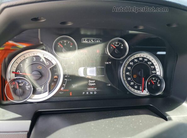 1C6RR6NM4GS241982 2016 RAM 1500 Black Вид задніх сидінь