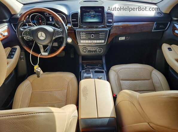 4JGDA5JB7HA826888 2017 MERCEDES-BENZ GLE Red Widok zestawu wskaźników