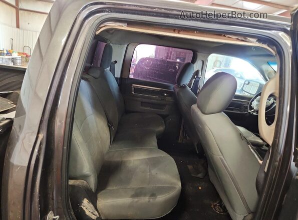 1C6RR7LT8JS264835 2018 RAM 1500 Gray Widok wnętrza z tyłu